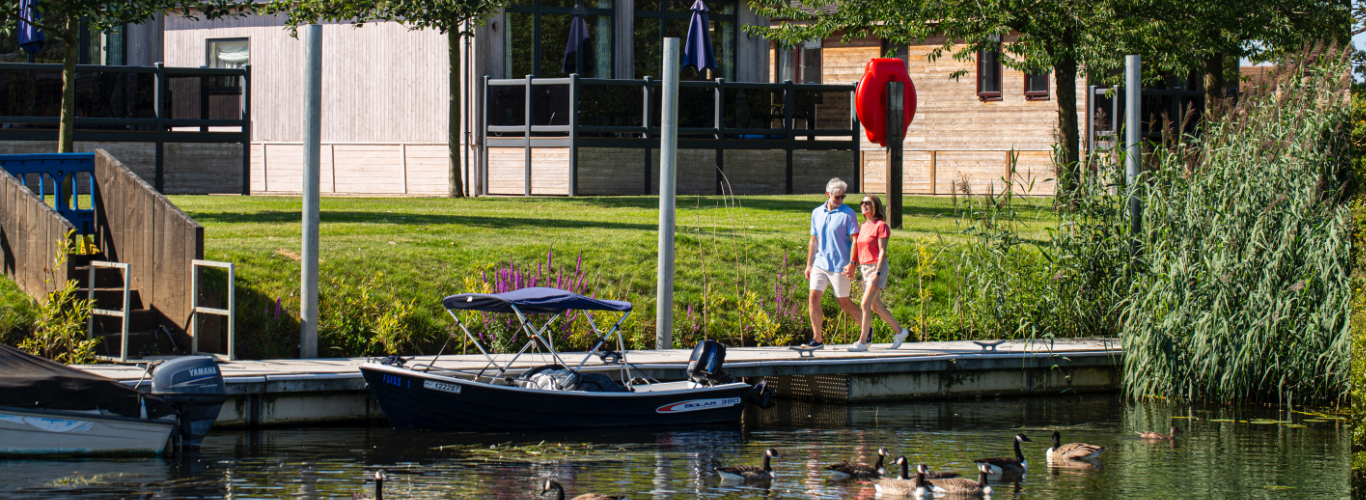 Self-catering holidays on the River Avon in Stratford-upon-Avon