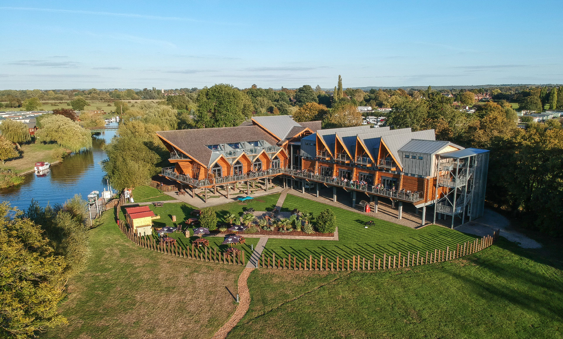 Riverside Venue restaurant and events venue - Stratford Park