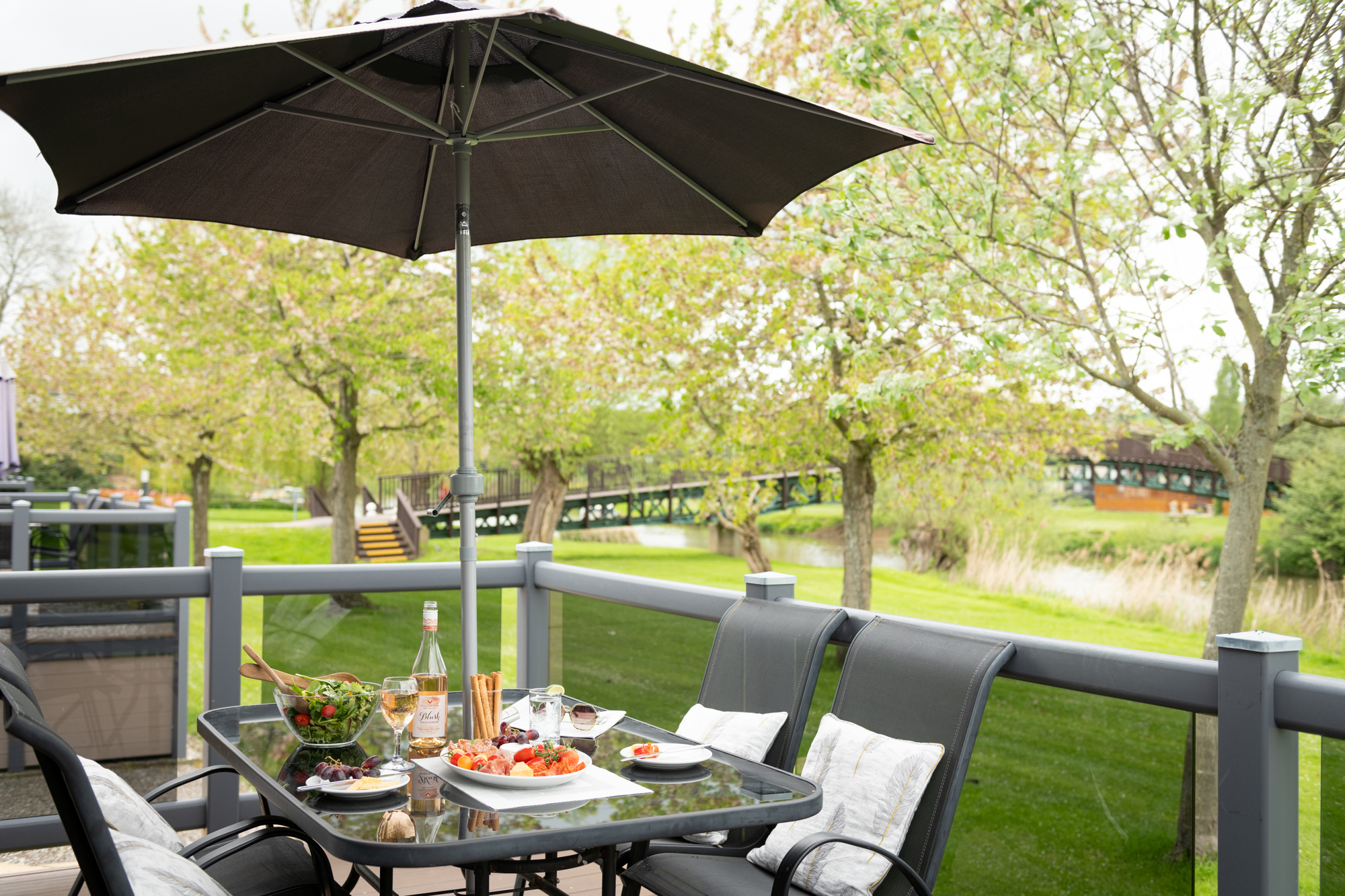 Riverside Lodge Holidays at Stratford Parks