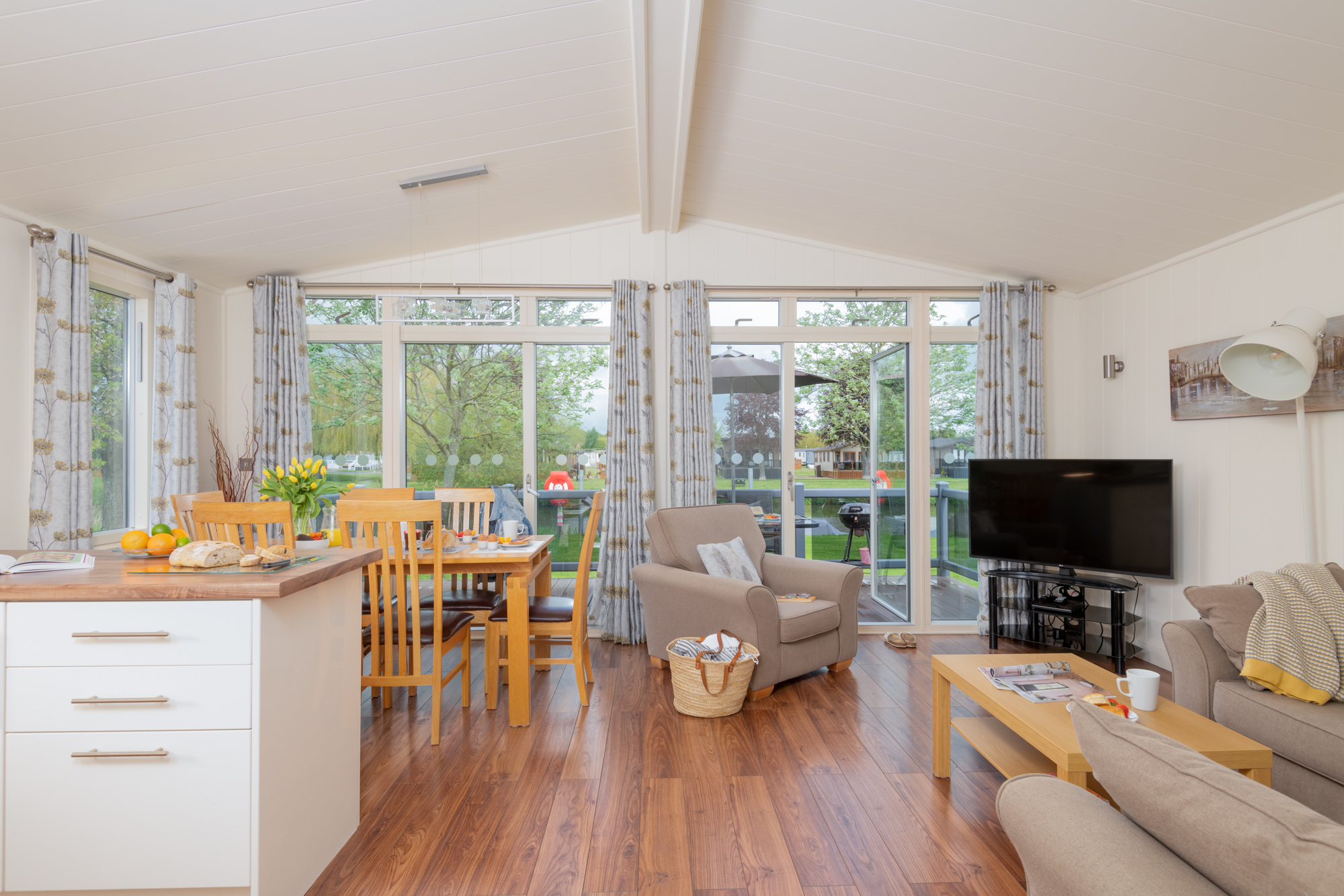 Riverside Lodge Holidays at Stratford Parks