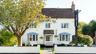 the-shakespear-pub-welford-chase-park-local-attractions