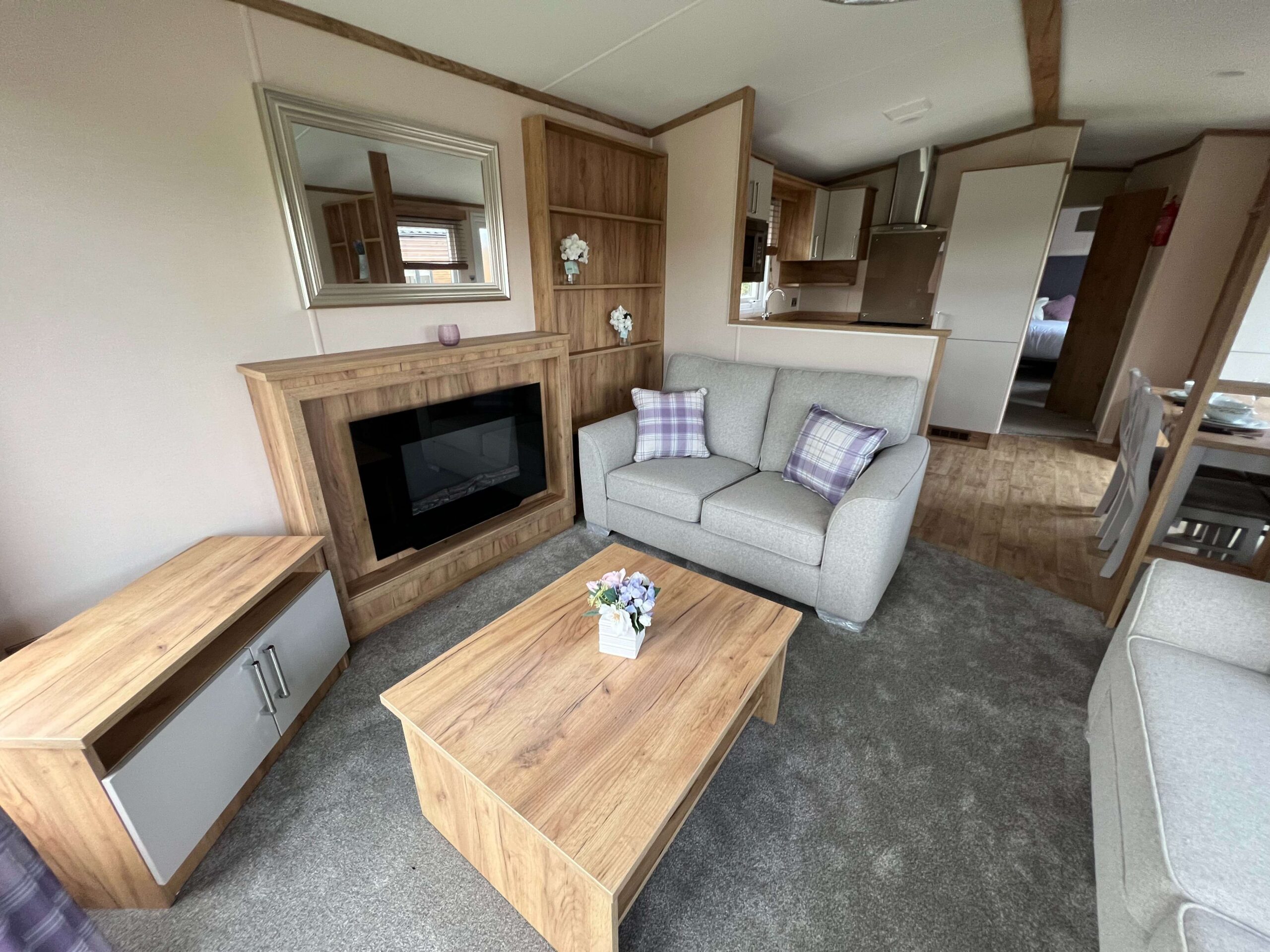 Regal Hemsworth Lounge