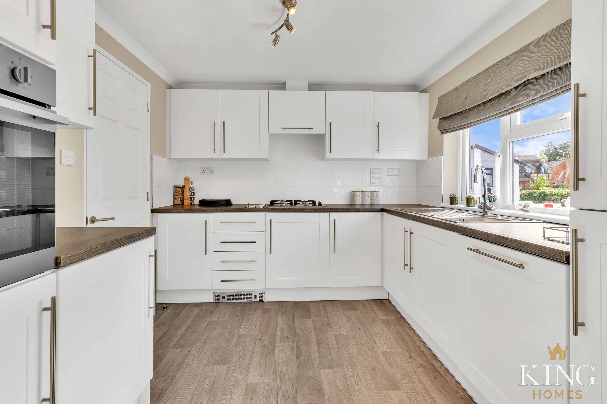 Omar Regency Kitchen