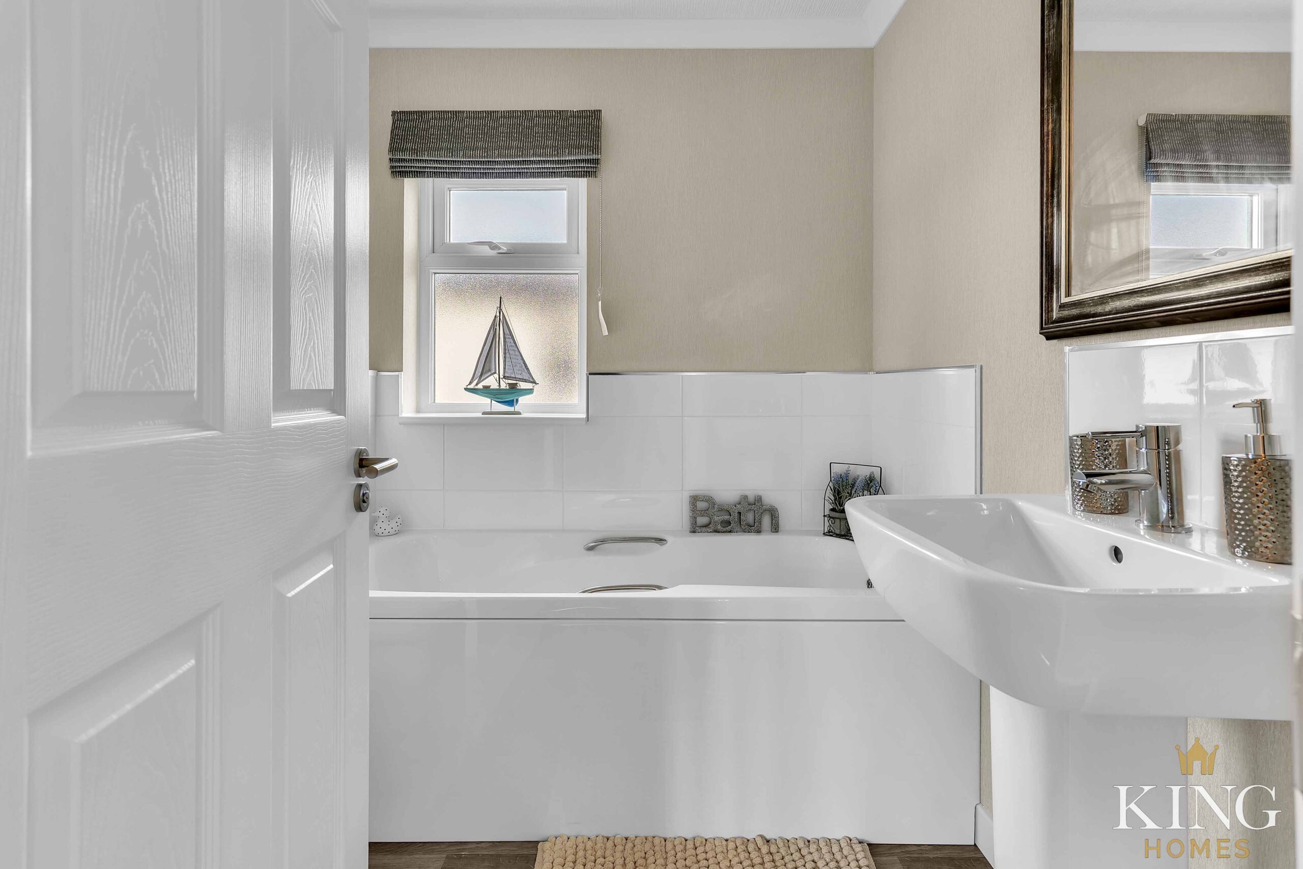 Omar Regency Bathroom